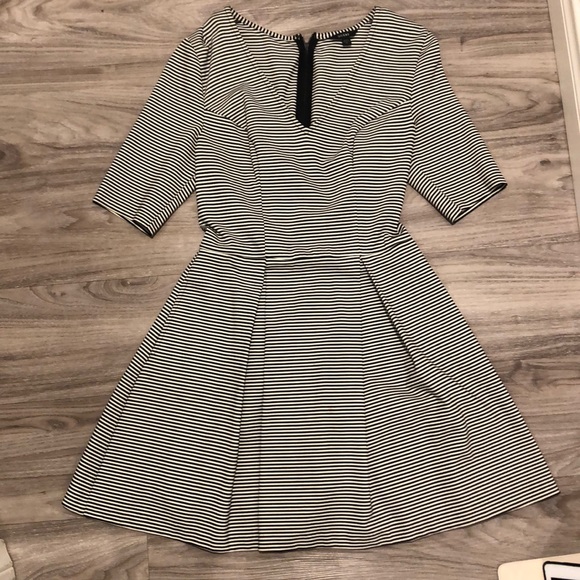 Guess Striped Dress - Picture 1 of 4